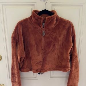 Urban Outfitters cropped zip up sweater size S